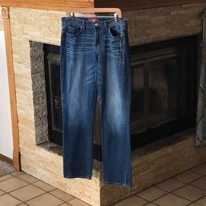 Lucky Brand Jeans, Sofia Straight Model
